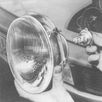 Porsche 944, Scheinwerfer auswechseln